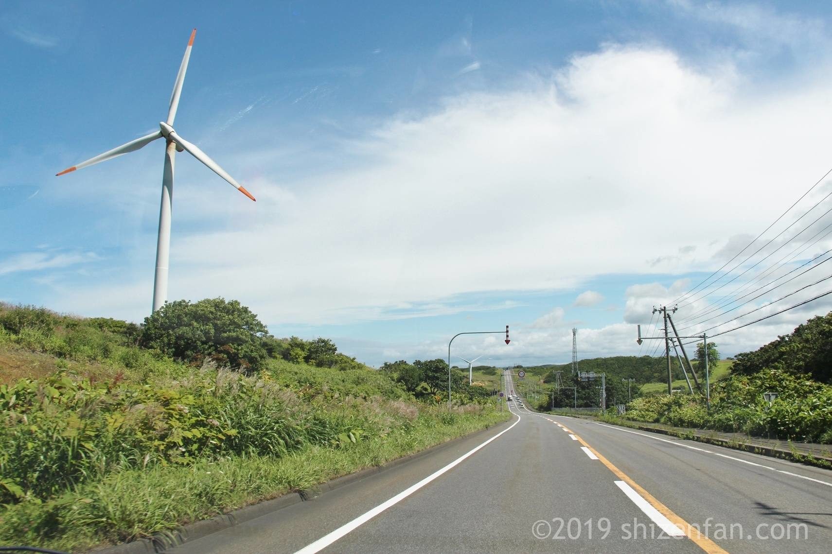萌える天北オロロンルートと風車、日本海オロロンライン