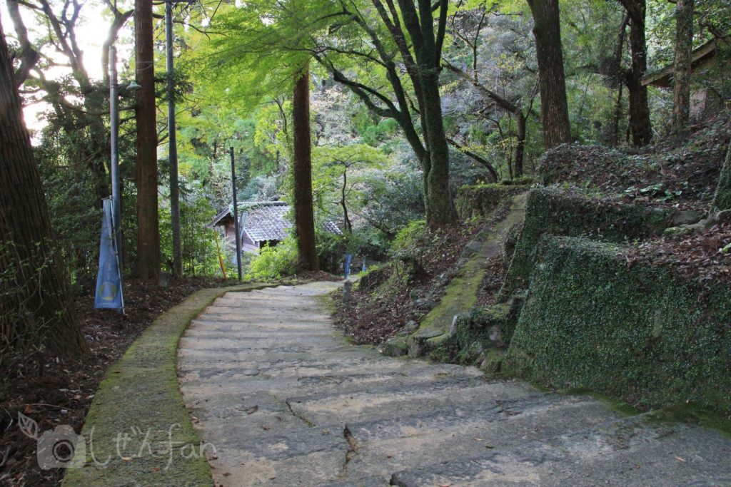 佐賀県小城市 清水観音参道の様子