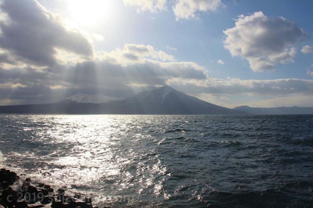 支笏湖・風不死岳と樽前山