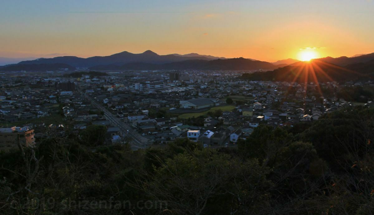 佐賀県小城市　千葉公園展望台から眺める夕景