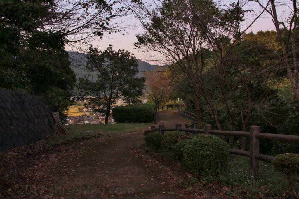 佐賀県小城市 千葉公園の遊歩道