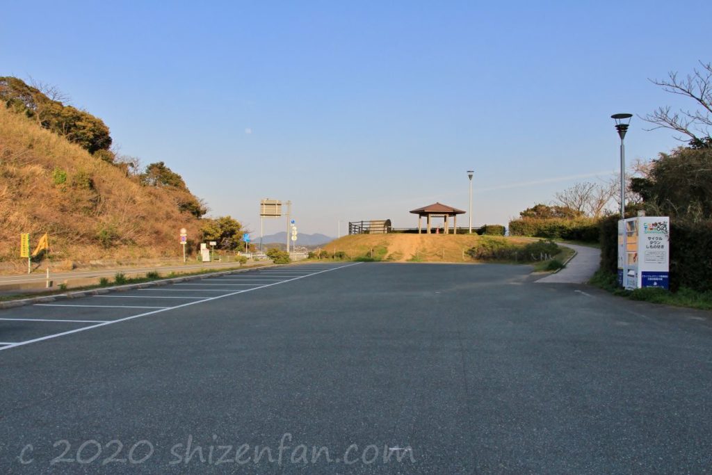 角島「瀬崎陽の公園」駐車場の様子