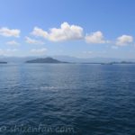 博多から壱岐へ向かう「ちくし」船上からの海景色